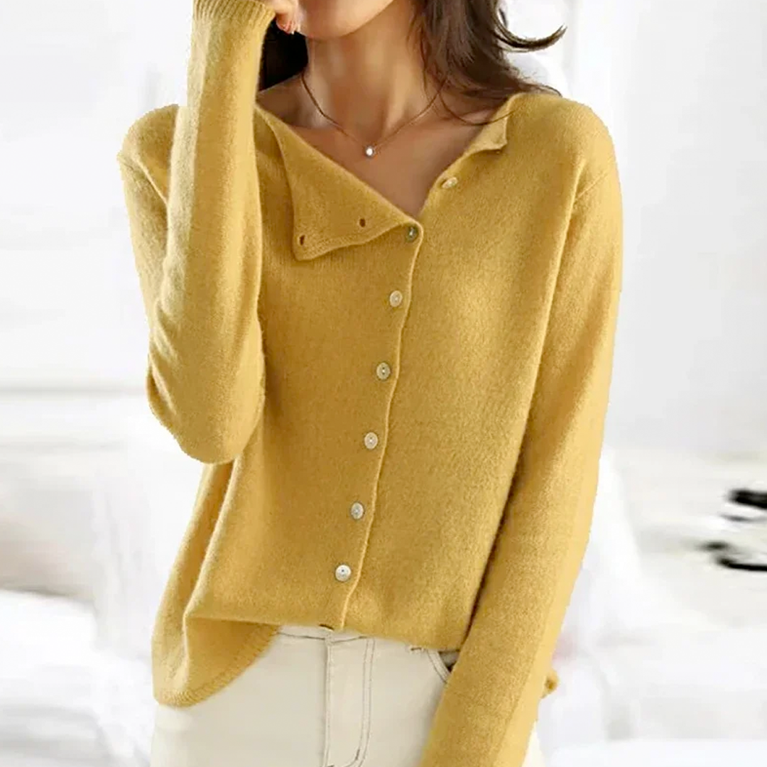 The Cloe™ - Classic Buttoned Knit Cardigan